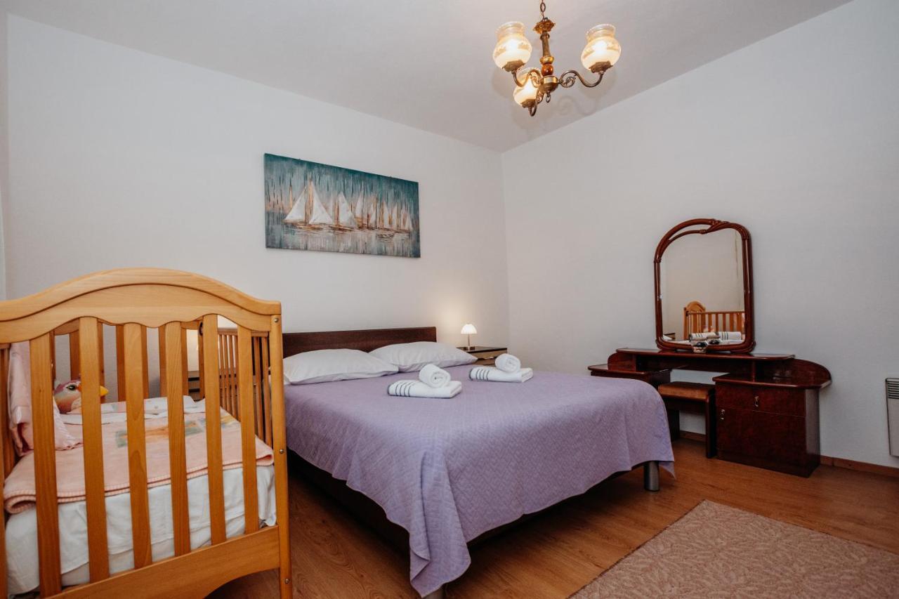 Apartman Neli Vir Dış mekan fotoğraf