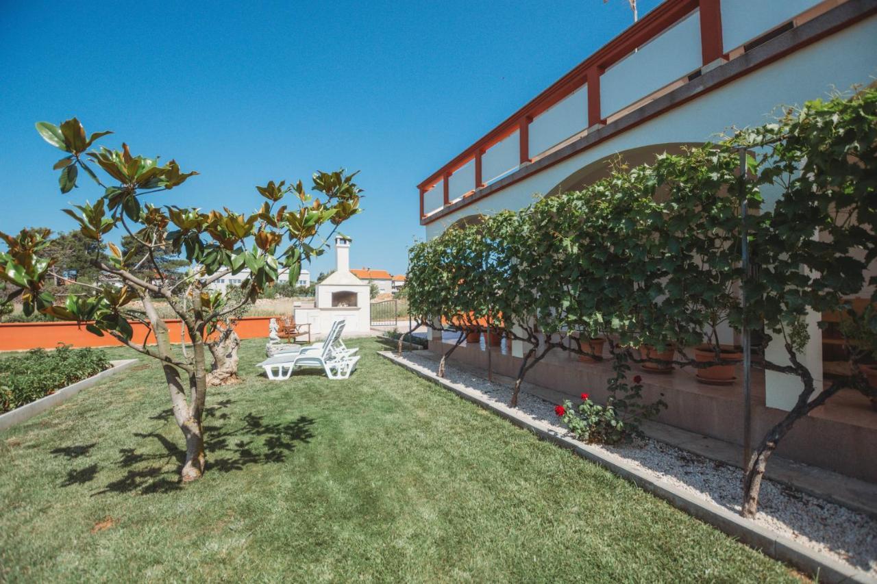 Apartman Neli Vir Dış mekan fotoğraf