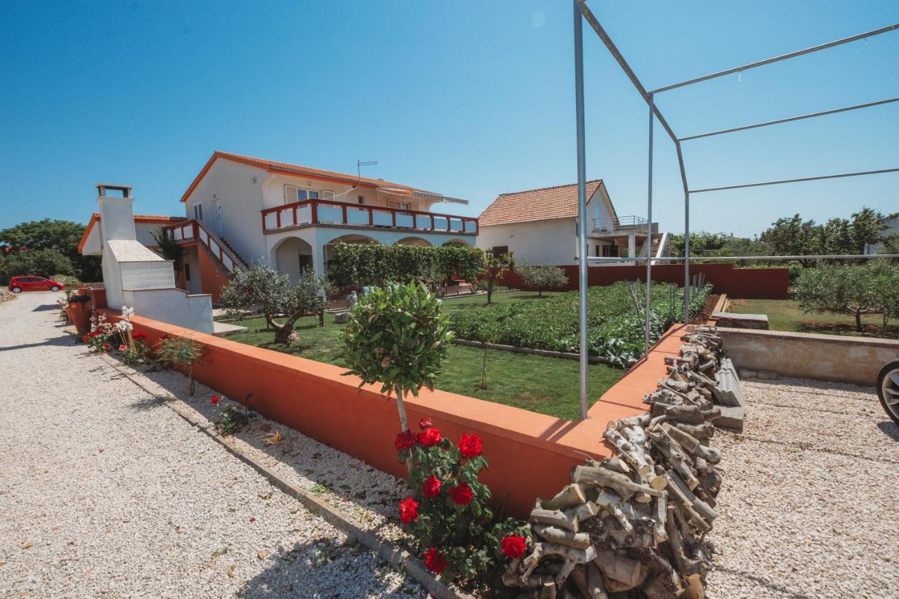 Apartman Neli Vir Dış mekan fotoğraf